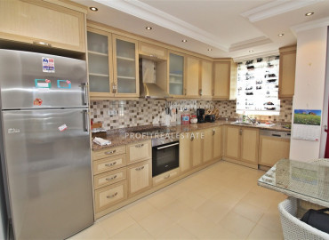 Furnished two bedroom apartment in a residence with facilities, 500 meters from the sea in Mahmutlar ID-9718 фото-7