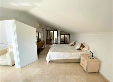 Дуплекс с тремя спальнями, 200м², с потрясающими видами реки Дим Чай и Средиземного моря в Тосмуре ID-9764 фото-14