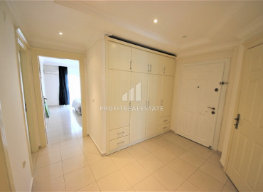 Spacious furnished apartment 2 + 1, 170m², in a premium residence in Mahmutlar ID-9789 фото-10