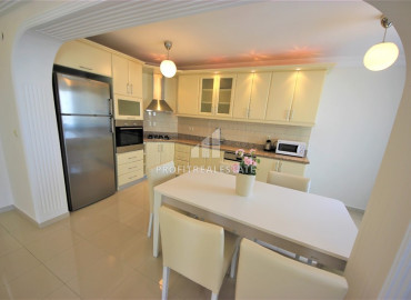 Spacious furnished apartment 2 + 1, 170m², in a premium residence in Mahmutlar ID-9789 фото-5