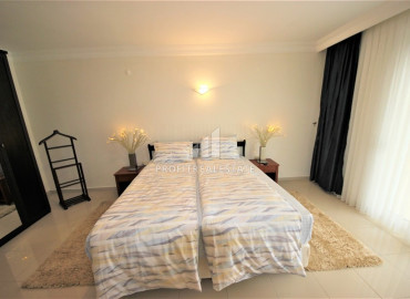 Spacious furnished apartment 2 + 1, 170m², in a premium residence in Mahmutlar ID-9789 фото-6