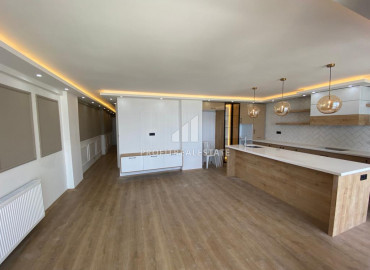 Выгодное предложение: обновленная трехкомнатная квартира в Мерсине, Тедже, в100м от моря ID-9790 фото-2