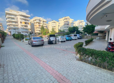 Large furnished 2 + 1 view apartment on the first coastline in Mahmutlar ID-9841 фото-7