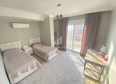 Large furnished 2 + 1 view apartment on the first coastline in Mahmutlar ID-9841 фото-17