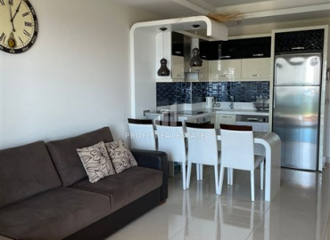 Большая квартира 1+1 по отличной цене в элитном комплексе у подножия Торосских гор в Махмутларе ID-9851 фото-3