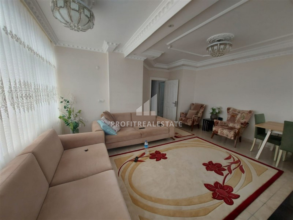 Двухкомнатная меблированная квартира, 70м², в 1000м от моря в доме городского типа в центре Алании ID-9880 фото-2