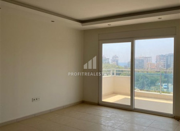 One bedroom apartment, 70m², in a residence with good facilities in Mahmutlar ID-9925 фото-12