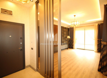Стильная квартира с тремя спальнями, 135м², в новом комплексе с бассейном, в микрорайоне Соли, Мерсин ID-9965 фото-5