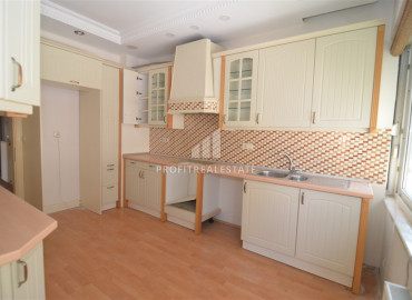 Четырехкомнатная квартира, с отдельной кухней, в доме городского типа, Аланья, 140 м2 ID-9992 фото-5