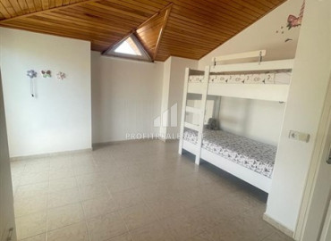 Furnished three-bedroom duplex, 180m², in a cozy residence in Alanya - Kargicak ID-10047 фото-17