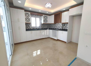 Квартира 2+1, 120м², с отдельной кухней у моря в Мерсине, Тедже, по привлекательной цене ID-10048 фото-5