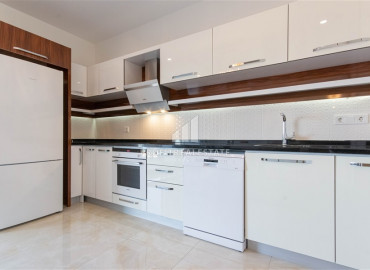 Furnished duplex 3 + 1 with a separate kitchen in a luxury residence Mahmutlar ID-9160 фото-18}}