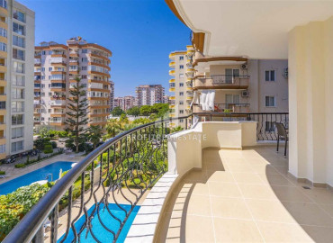 Large apartment 2 + 1, 120m², 350m from the sea in Mahmutlar, Alanya, in a residence with a swimming pool ID-10139 фото-13