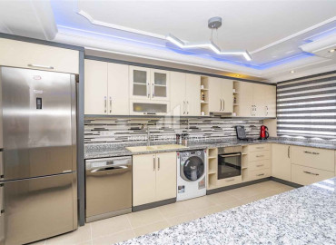 Large apartment 2 + 1, 120m², 350m from the sea in Mahmutlar, Alanya, in a residence with a swimming pool ID-10139 фото-16