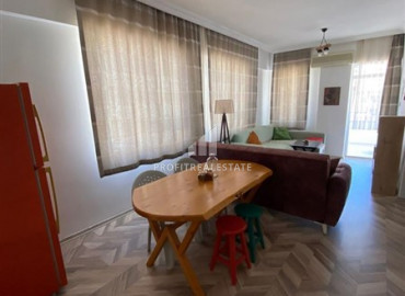 Недорогая вторичная недвижимость: трехкомнатная квартира, 90м², в 200м от моря в Махмутларе ID-10165 фото-5