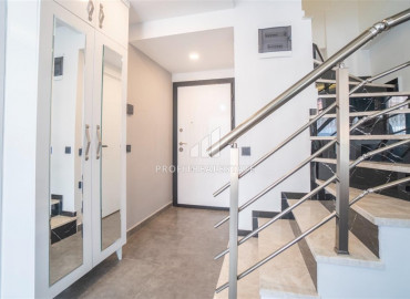 Furnished duplex 2 + 1, 90m² in a new residence in the very center of Alanya, 80 meters from Cleopatra Beach ID-10352 фото-4