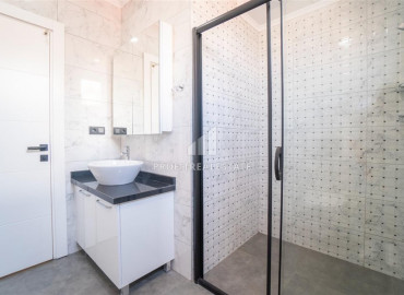 Furnished duplex 2 + 1, 90m² in a new residence in the very center of Alanya, 80 meters from Cleopatra Beach ID-10352 фото-9