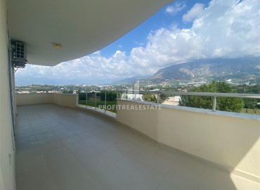 Меблированная трехкомнатная квартира, 110м², с видом на горы, в 500 метрах от моря в Махмутларе ID-10455 фото-20