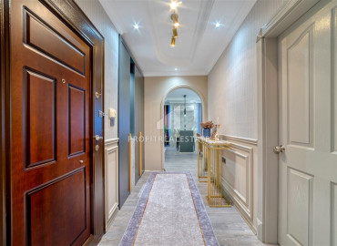 Apartment 2 + 1, 125m², with an interior from a designer, with a view of the mountains, in the center of Mahmutlar, 300m from the sea ID-10481 фото-8