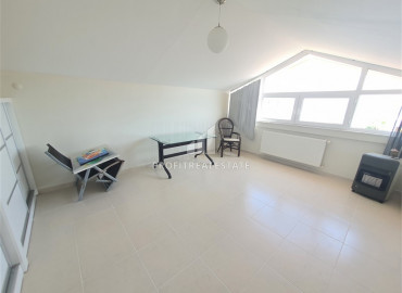 Бюджетная недвижимость в Демирташе: меблированные двухуровневые апартаменты с четырьмя спальнями, Аланья, 180 м2 ID-10487 фото-9