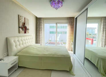 Трехкомнатная квартира с интерьером от дизайнера в 150м от моря в районе Кестель, Алания ID-10541 фото-19