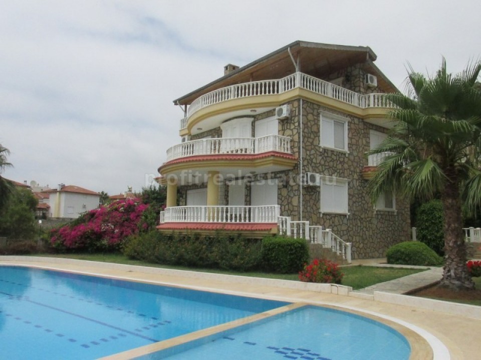 Beautiful villa near the central part of the city in Oba district in Alanya, Turkey ID-0816 фото-1