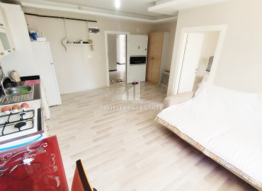 Бюджетная квартира с одной спальней, 65м² в микрорайоне Чифтликкёй района Енишехир, Мерсин ID-10578 фото-3
