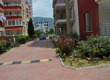 Two-level furnished apartment in a complex with a large territory in the center of Mahmutlar, Alanya, Turkey ID-0817 фото-24