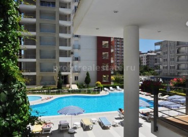 Two-level furnished apartment in a complex with a large territory in the center of Mahmutlar, Alanya, Turkey ID-0817 фото-35