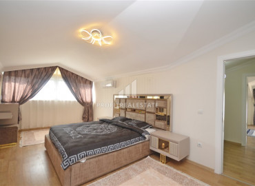 Duplex apartment, 3 + 1 layout, with a separate kitchen, just 500 meters from the center of Oba, Alanya, 160 m2 ID-10495 фото-23