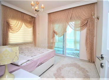Меблированная трехкомнатная квартира 130 м2 с холлом и интерьером в стиле дворцовой роскоши, Махмутлар, Аланья ID-10716 фото-14