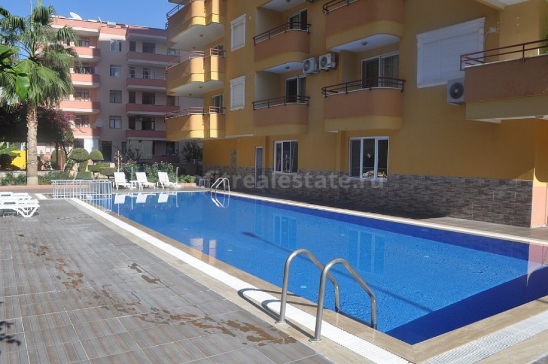 Large apartment with excellent layout in a complex with a swimming pool in Mahmutlar, Turkey ID-0835 фото-1
