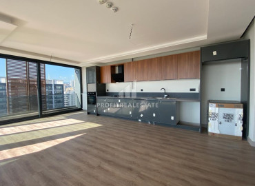 Новая трехкомнатная квартира, 120м², с отличными видами в Енишехир, Мерсин ID-10826 фото-3