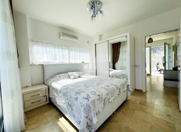Меблированная трехэтажная вилла с тремя спальнями, 180м², у моря в районе Алании Конаклы. ID-10835 фото-17