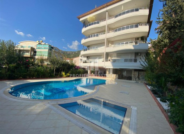 Bright two bedroom apartment with sea views, panoramic windows, in a residence with facilities in the center of Alanya ID-10847 фото-1