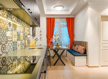 Стильная трехкомнатная квартира 107 м2, с авторским дизайном, элегантной мебелью, застекленным балконом и видом на море в Тосмуре, Аланья 10855 ID-10855 фото-9