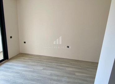 Two bedroom apartment, 115m², with a fine finish, in a gasified residence in the Soli area, Mersin ID-10856 фото-11