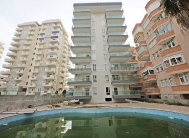 Two bedroom apartment in an urgent sale in the new complex, Mahmutlar, Alanya ID-0838 фото-5