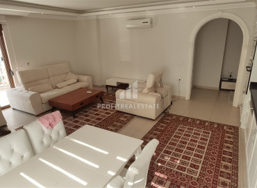 Меблированная квартира с двумя спальнями, 130м² в 200м от моря в Махмутларе, Алания ID-10904 фото-1