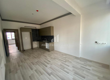 New two-bedroom apartment, 115m², in a gasified residence, in the center of Mezitli, Mersin ID-11037 фото-2