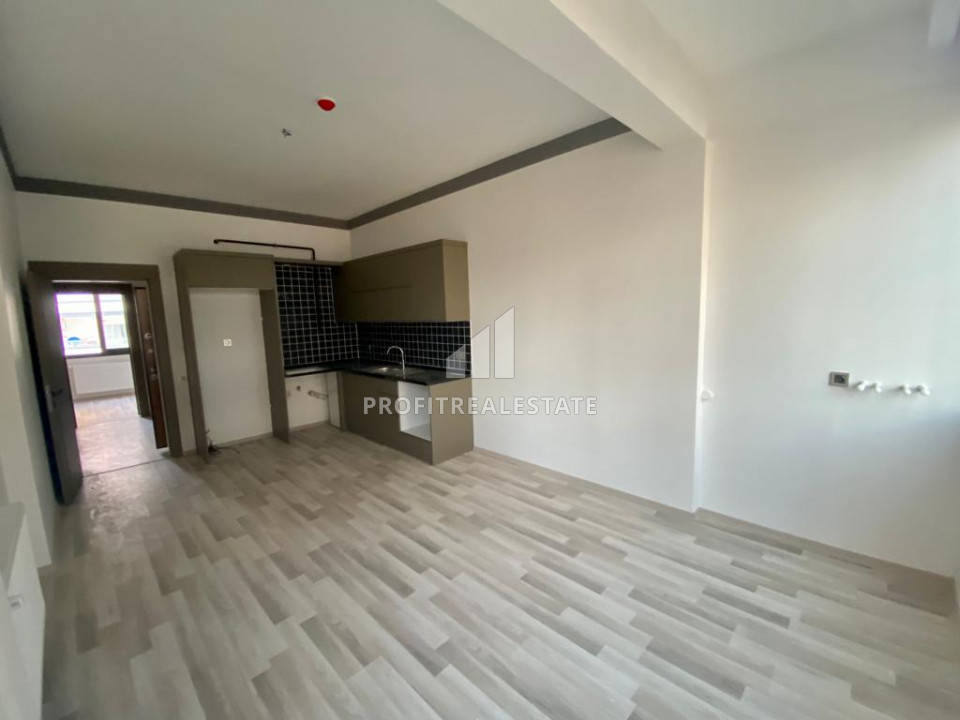 New two-bedroom apartment, 115m², in a gasified residence, in the center of Mezitli, Mersin ID-11037 фото-2