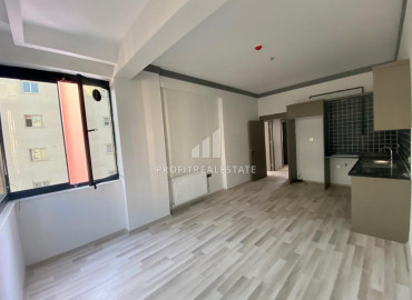 New two-bedroom apartment, 115m², in a gasified residence, in the center of Mezitli, Mersin ID-11037 фото-3