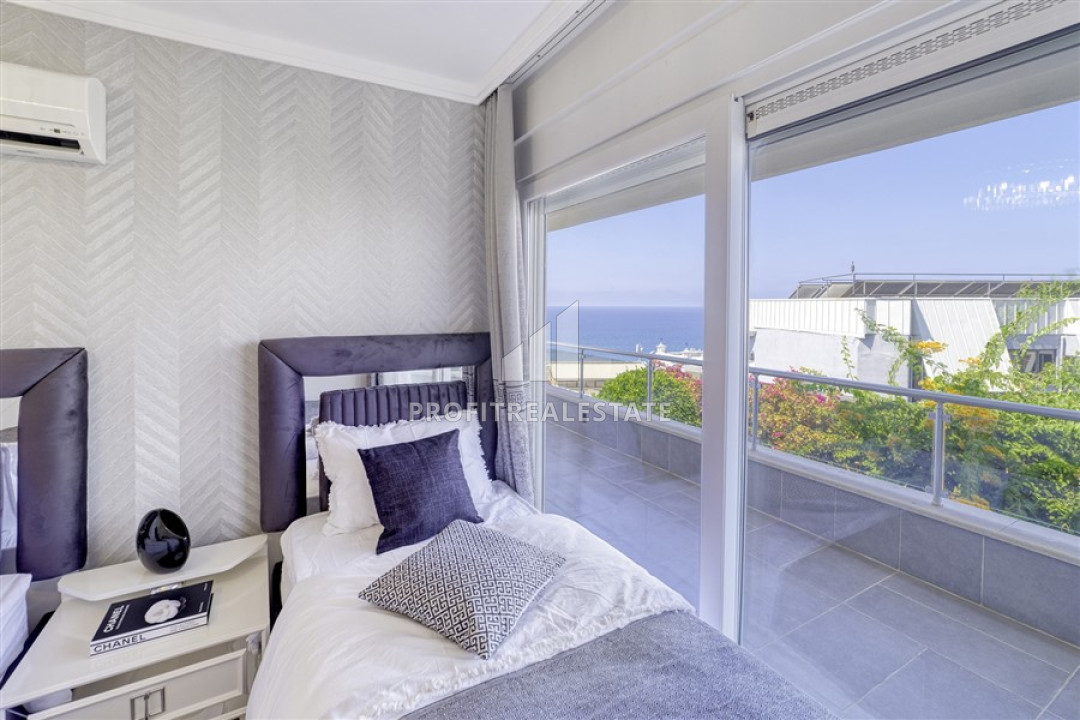 Элегантная трехкомнатная квартира с изысканным интерьером, с видом на море, в 300 метрах от пляжа в Конаклы, Алания ID-11171 фото-1
