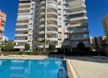 Двухуровневые апартаменты для большой семьи, с мебелью и техникой, всего в 550 метрах от пляжа Махмутлара, Аланья ID-11303 фото-1