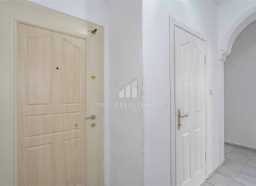 Квартира с двумя спальнями, 100м², в доме городского типа, в 150м от моря в центре Алании ID-11380 фото-8