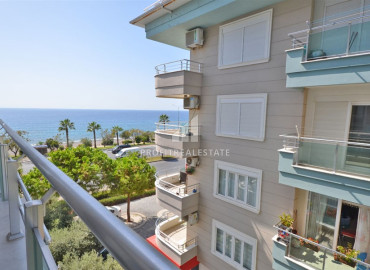 Элегантная трехкомнатная квартира 80 м2 с панорамным видом на море, в 50 метрах от пляжа, Кестель, Аланья ID-11382 фото-10