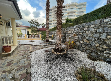 Inexpensive two-storey villa 180 m2 with three bedrooms, jacuzzi, 700 meters from the sea, in Mahmutlar, Alanya ID-11389 фото-11