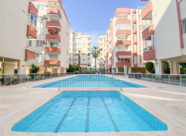Inexpensive resale property: 1+1 apartment, 65m², 200m from the sea in Mahmutlar, Alanya ID-11383 фото-11