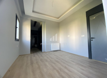 Компактная четырехкомнатная квартира, 130м², в Тедже, Мерсин, в 200м от Средиземного моря ID-11512 фото-19