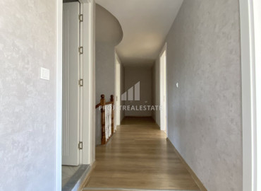 Шикарная двухуровневая квартира 5+1, 200м², в резиденции на берегу моря в Эрдемли, Мерсин ID-11518 фото-9